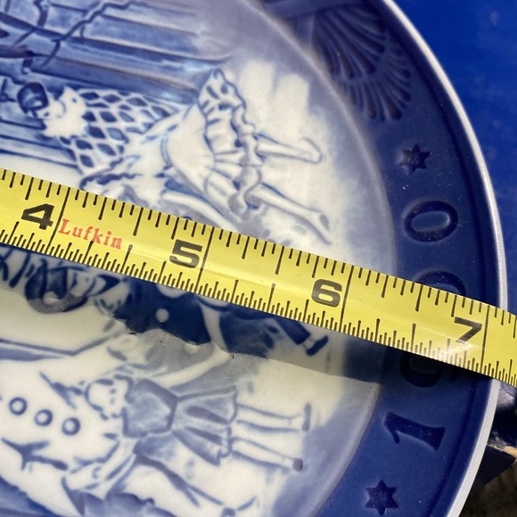 Royal Copenhagen Year Plate1990
Christmas In Tivoli No2349 limited edition - Picture 15 of 16